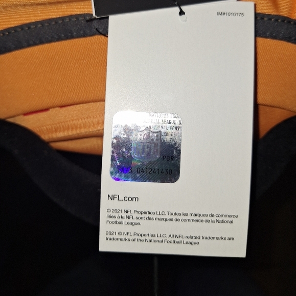 A Nike official NFL Tampa Bay Buccaneers Kyle Trask #2 Jersey in a 2XL. NWT - Picture 7 of 15